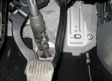 Снятие и замена своими руками салонного фильтра на Ford Focus 2