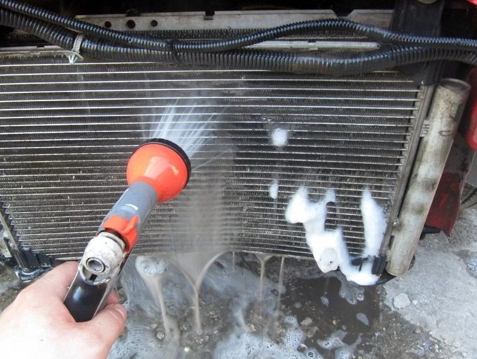 Как промыть снятый радиатор охлаждения двигателя